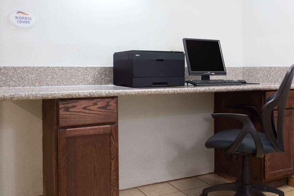 Econo Lodge Inn & Suites Wisconsin Dells Bagian luar foto