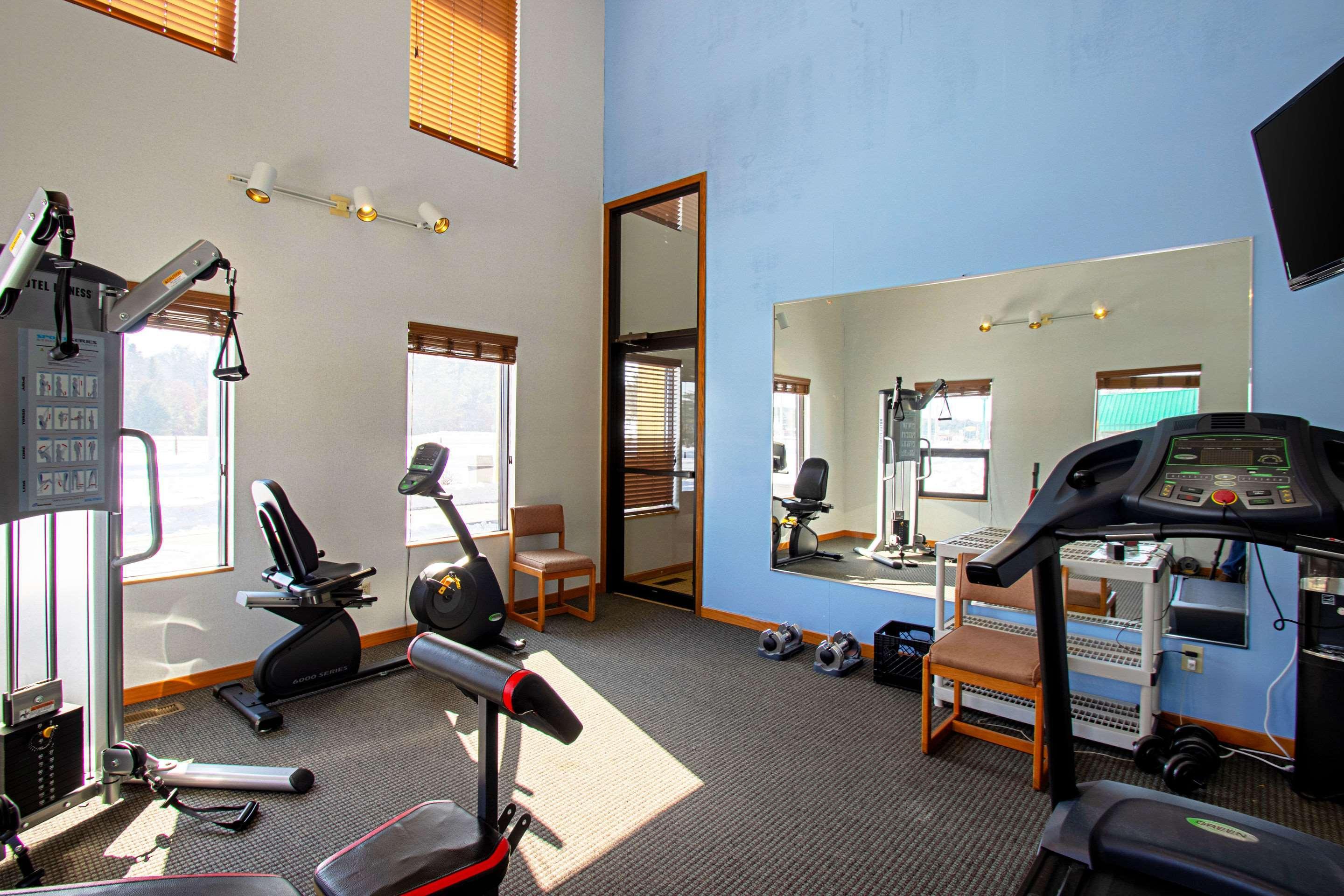 Econo Lodge Inn & Suites Wisconsin Dells Bagian luar foto