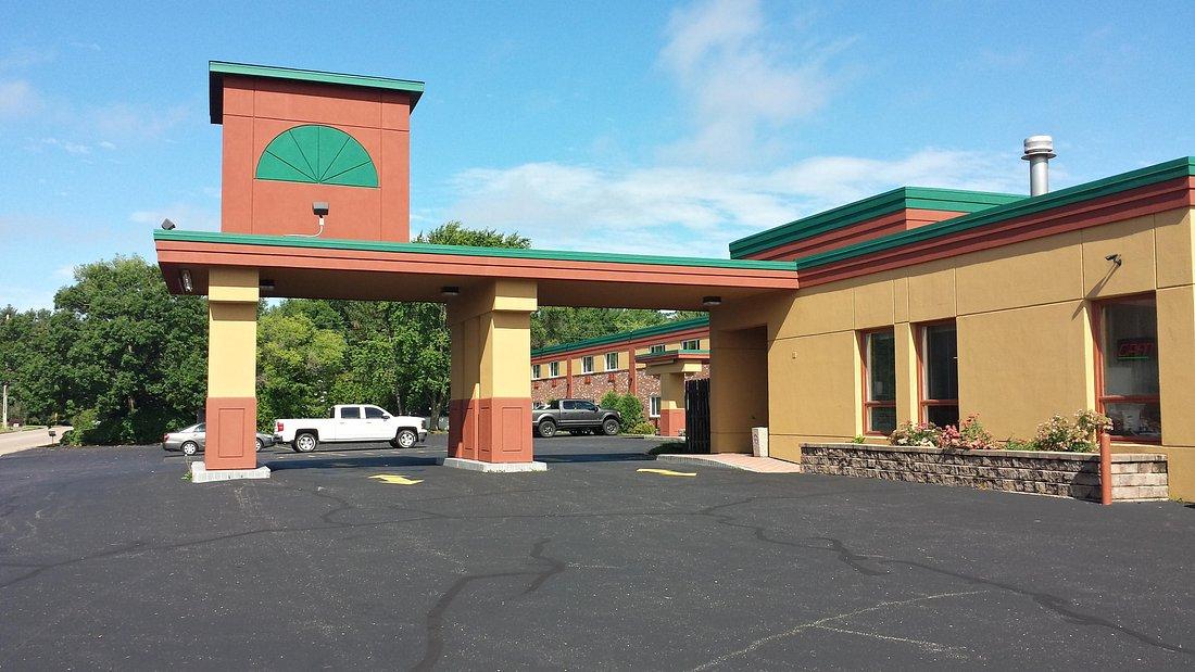 Econo Lodge Inn & Suites Wisconsin Dells Bagian luar foto