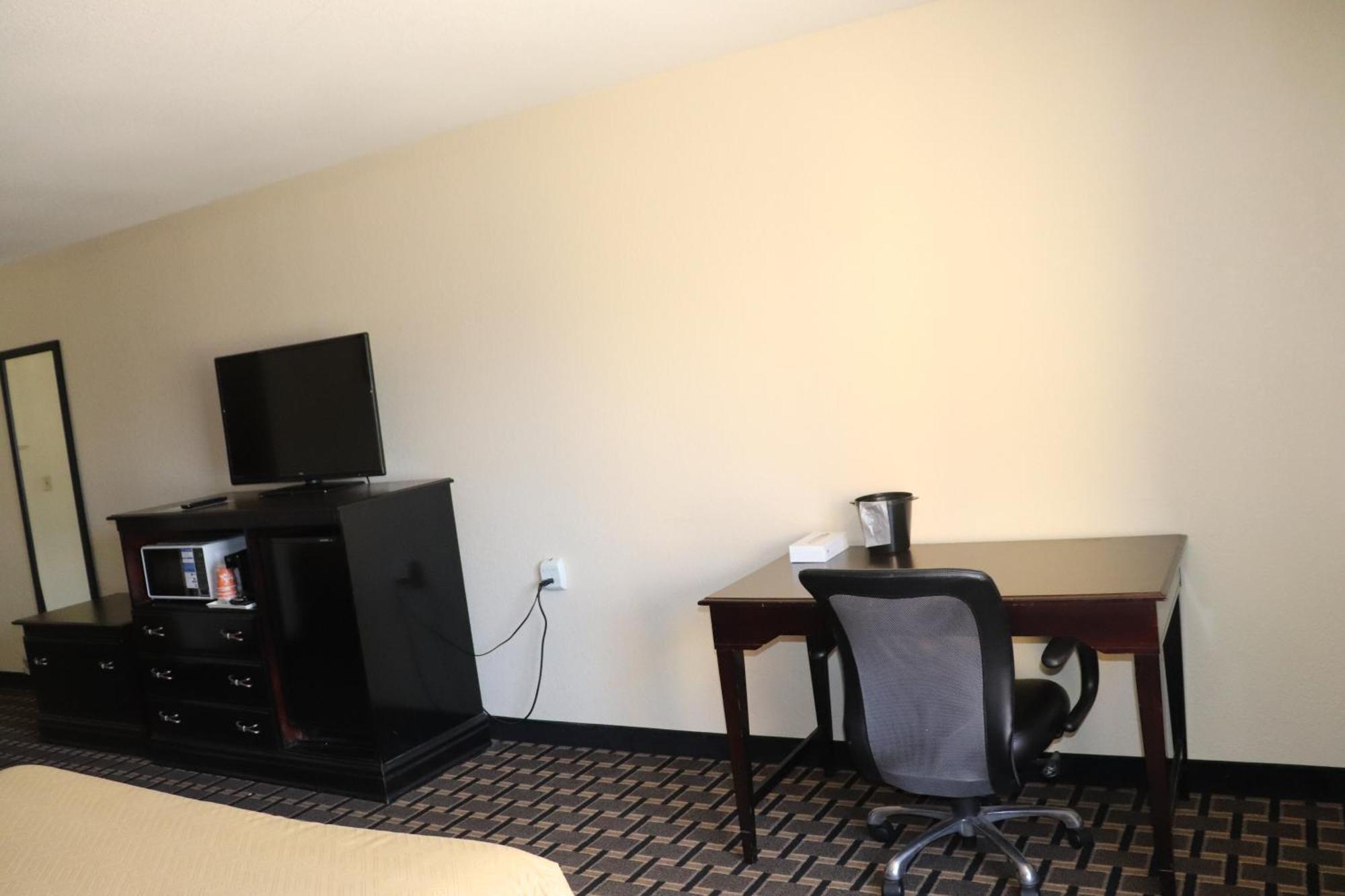 Econo Lodge Inn & Suites Wisconsin Dells Bagian luar foto