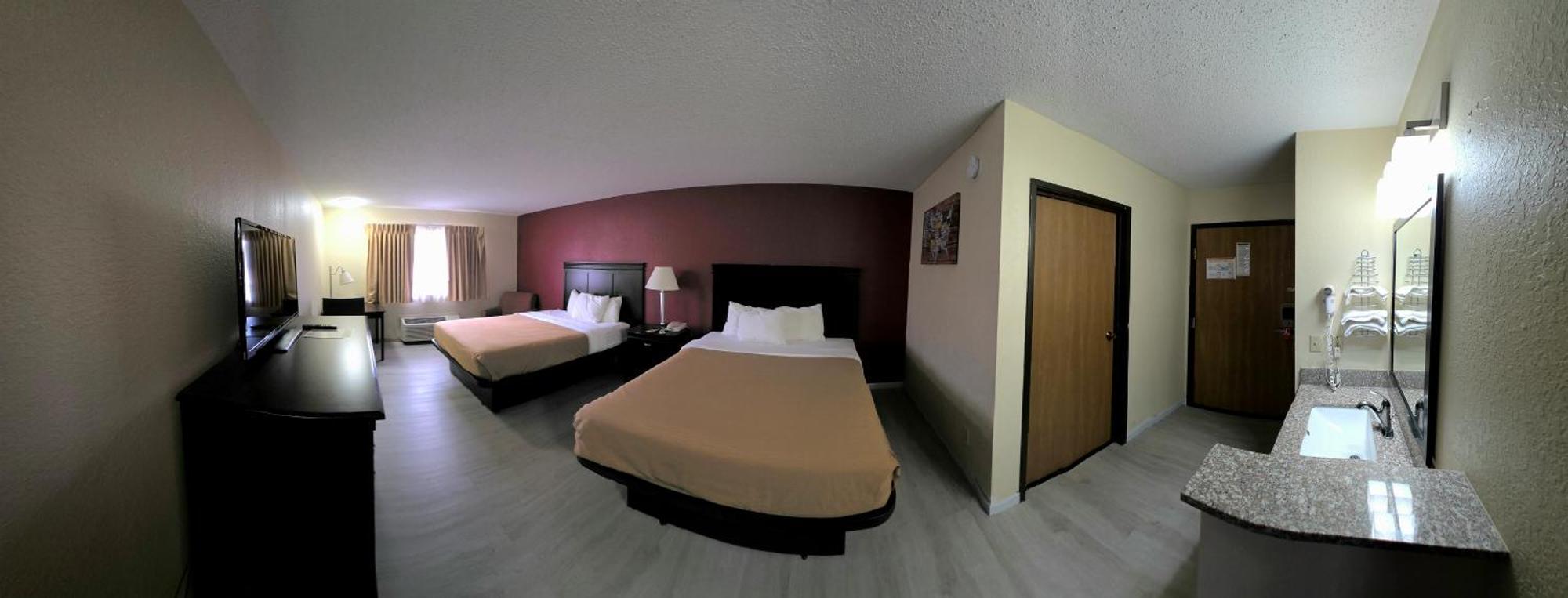 Econo Lodge Inn & Suites Wisconsin Dells Bagian luar foto