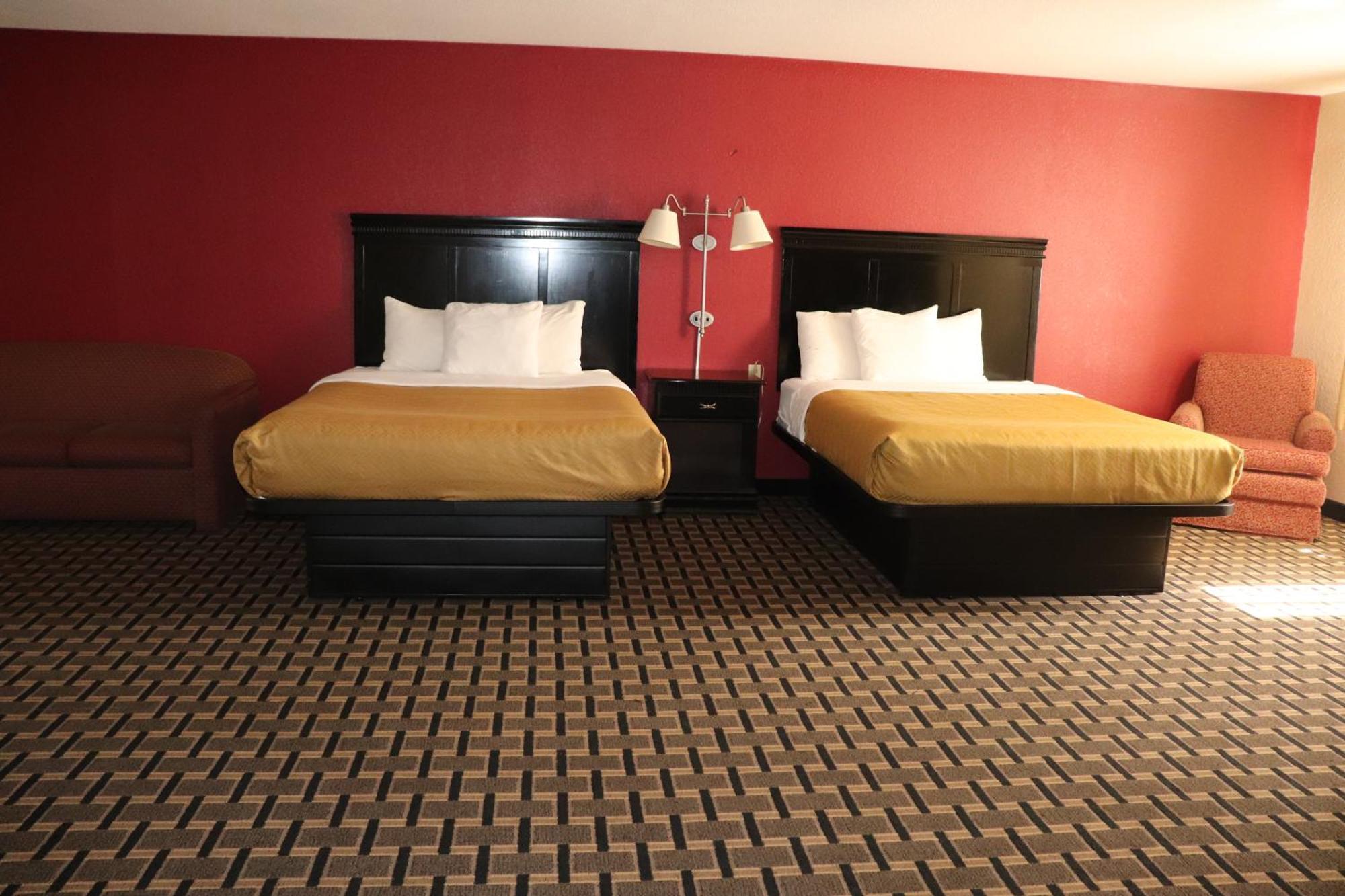 Econo Lodge Inn & Suites Wisconsin Dells Bagian luar foto