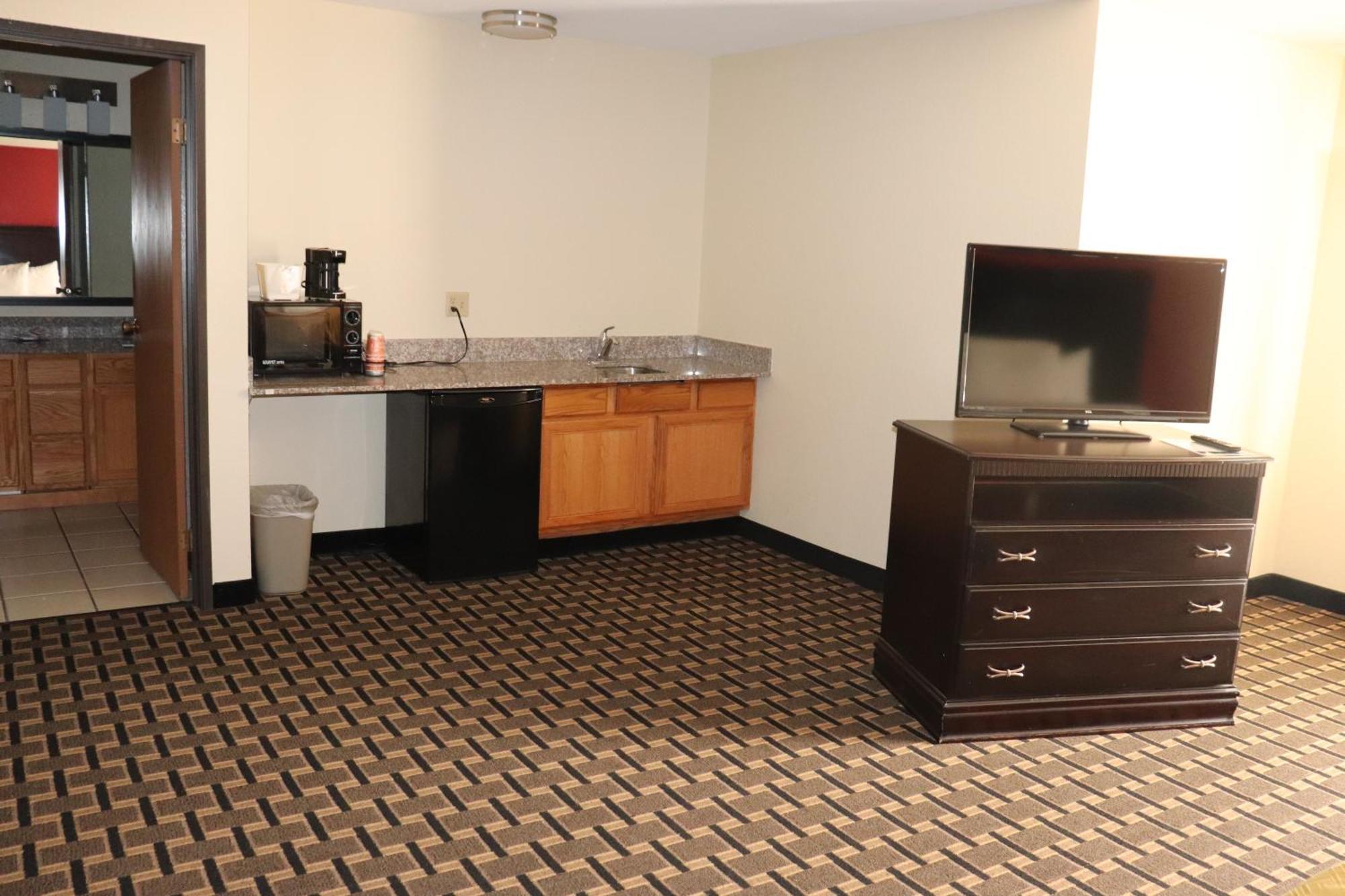 Econo Lodge Inn & Suites Wisconsin Dells Bagian luar foto