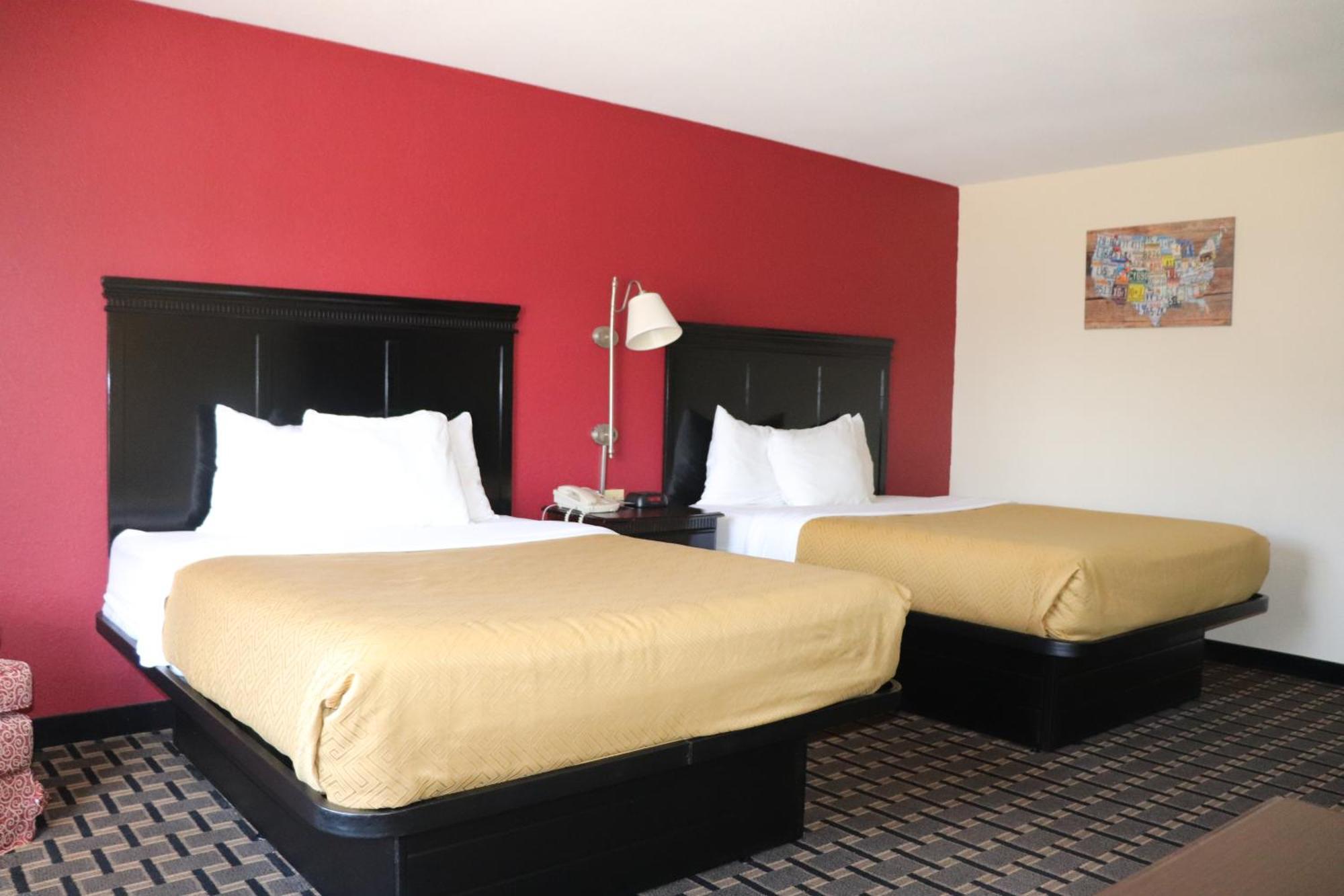Econo Lodge Inn & Suites Wisconsin Dells Bagian luar foto