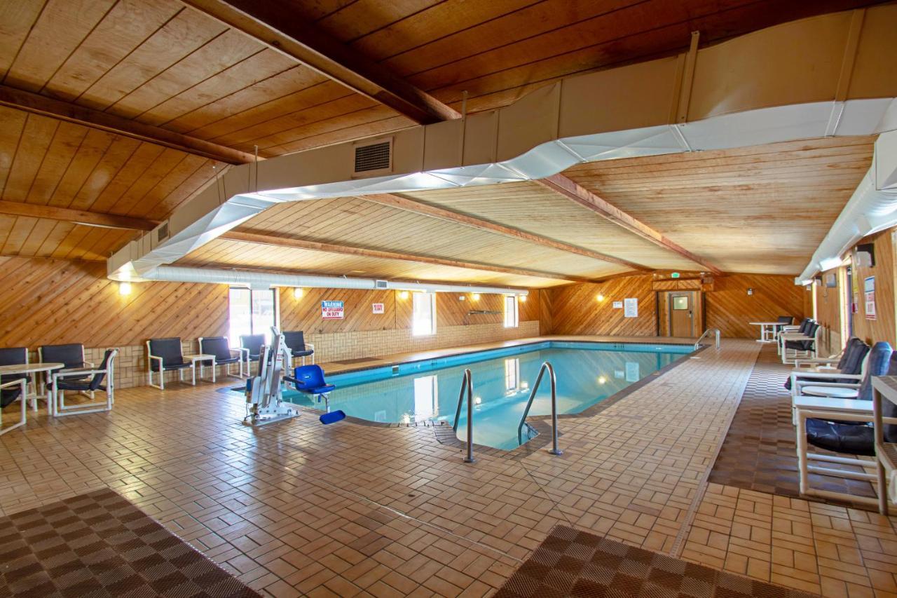 Econo Lodge Inn & Suites Wisconsin Dells Bagian luar foto